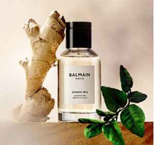 MR25VR8<br>Roční obnova tištěné+ <b>BALMAIN HAIR PERFUME 100ml</b>+ DIGI ZDARMA.  Nabídka platí pro obnovu, bez přerušení odběru na více než 3 vydání, do vyčerpání zásob. Dárek se odesílá na plátce a pouze po ČR. Nutno zadat email u odběratele!<br>Popis produktu:<br> Vlasová mlha s vytříbenou vůní tvořenou směsí kořenitého zázvoru, povzbuzujícího jedlového
balzámu, bohatých gurmánských tónů a s jemným nádechem semiše a čistého bílého pižma.
Pro ty, kdo ocení komplexní rafinovanou vůni s dokonale vyváženými tóny. Vychutnejte si parfém,
který se postupně rozvíjí, odhaluje různé vrstvy a poutá pozornost svým komplexním charakterem

