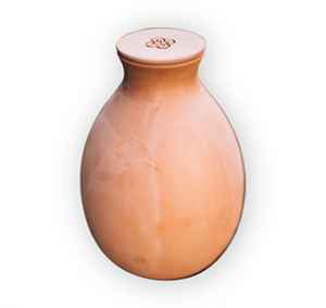 NKZ2512A Roční předplatné a  ZAVLAŽOVACÍ OLLA 2,5l + DIGI ZDARMA. Akce platí do vyčerpání zásob a úhradě do 16.12.2025.   Bonus je odesílán na plátce a pouze po ČR. Nutno zadat email u odběratele!  Popis produktu:  Skvělý pomocník na zalévání rostlin.
Jednou vypálenou keramickou
nádobu zakopete pod zem poblíž
rostlin, naplníte vodou a necháte
zalévání na přírodě a fyzikálních
zákonech. Na vás už bude pouze
hlídat, aby v olle nedošla voda.  Více na  POPOROSTEM    
 